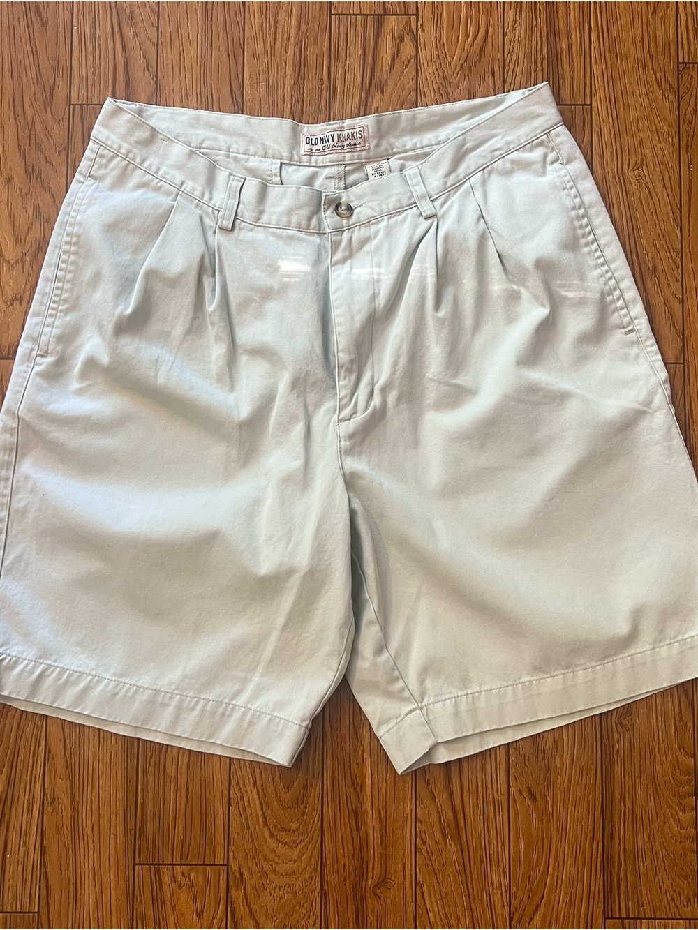 Vintage ‘02 Pleated Old Navy Pleated Khakis Size 34 Men’s 100% Cotton